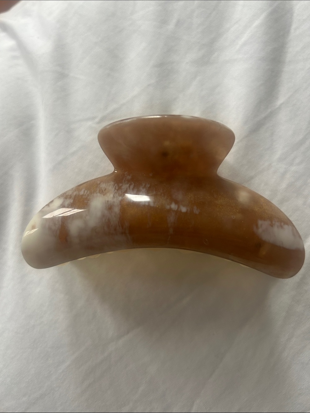 Machete Beige & White Decorative Stone Claw Accent